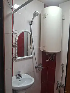 Kirayə verilir 2 otaqlı mənzil 42 m²