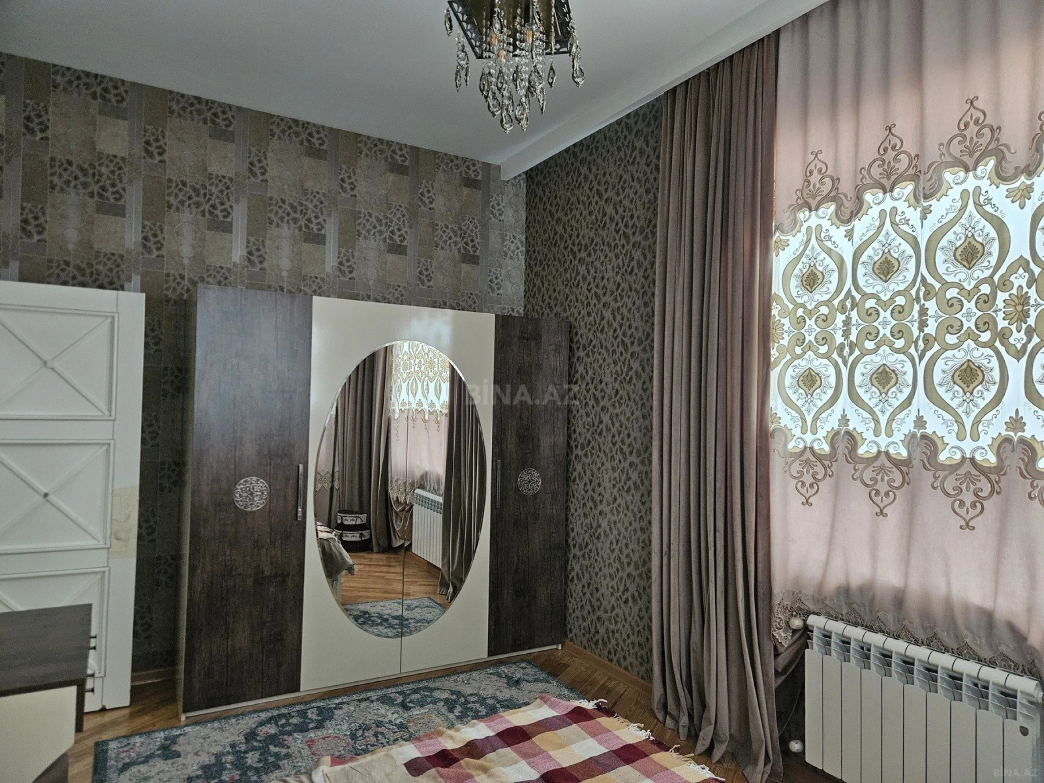 Satılır 8 otaqlı həyət evi 168 m²