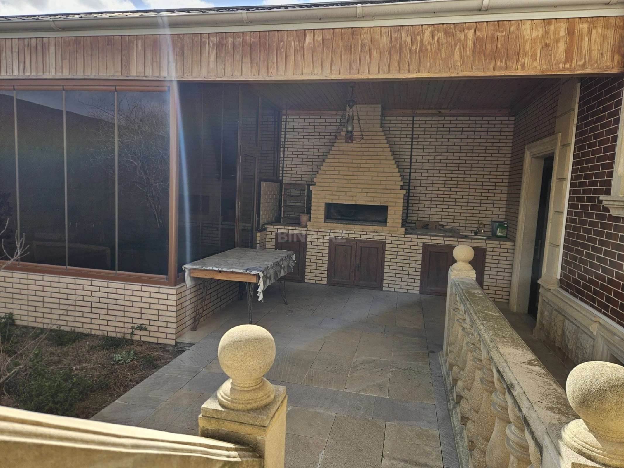 Satılır 8 otaqlı həyət evi 168 m²