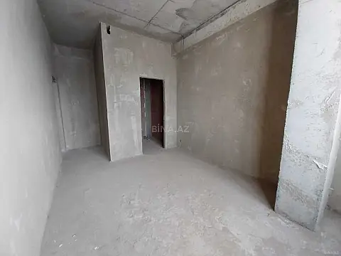 Satılır 3 otaqlı mənzil 135 m²
