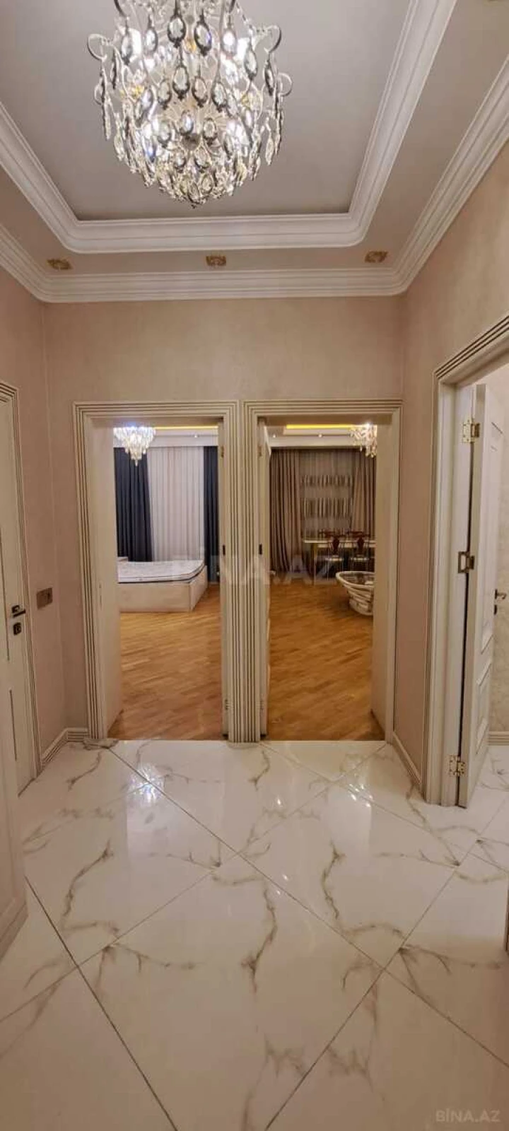 Kirayə verilir 2 otaqlı mənzil 75 m²