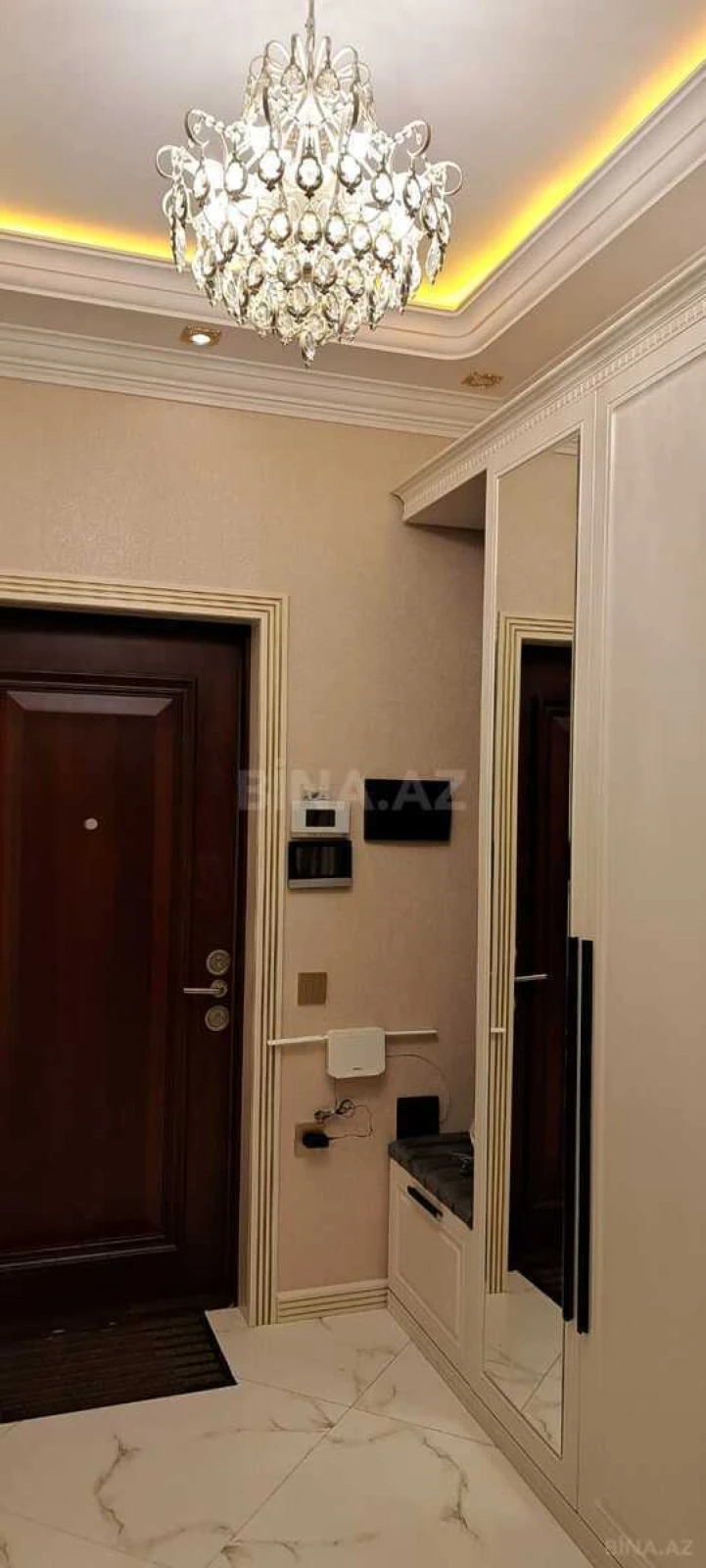 Kirayə verilir 2 otaqlı mənzil 75 m²