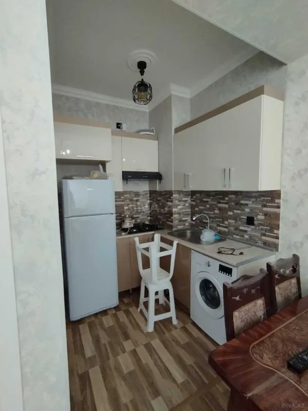 Kirayə verilir 2 otaqlı mənzil 45 m²