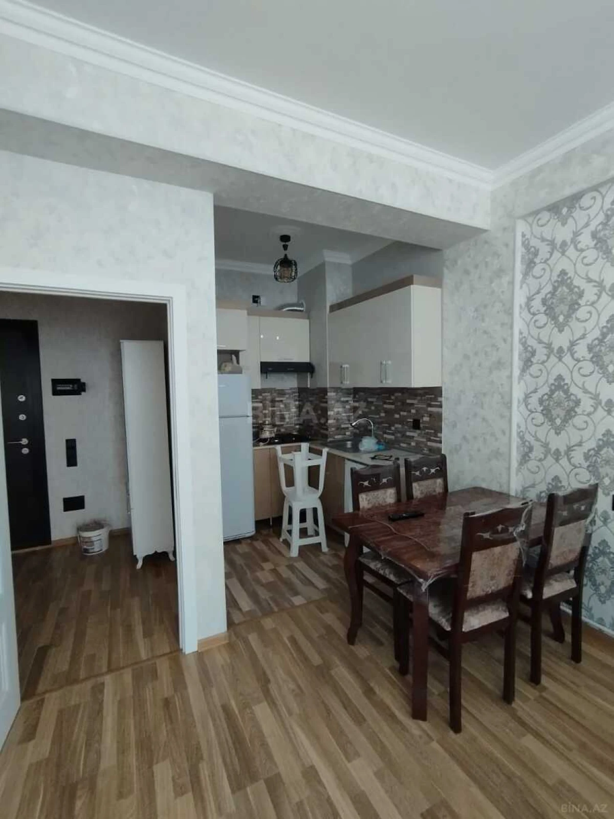 Kirayə verilir 2 otaqlı mənzil 45 m²