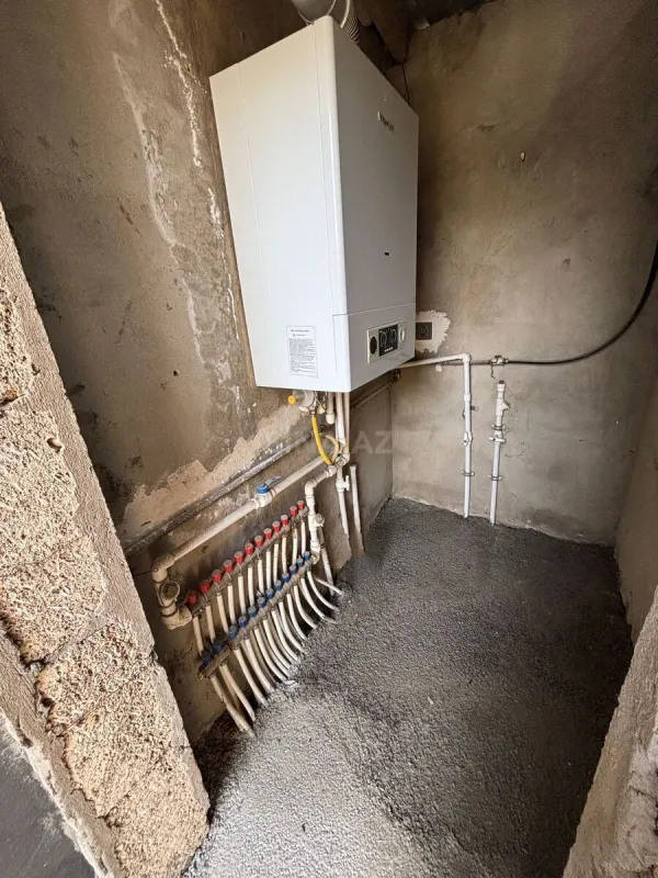 Satılır 4 otaqlı həyət evi 150 m²