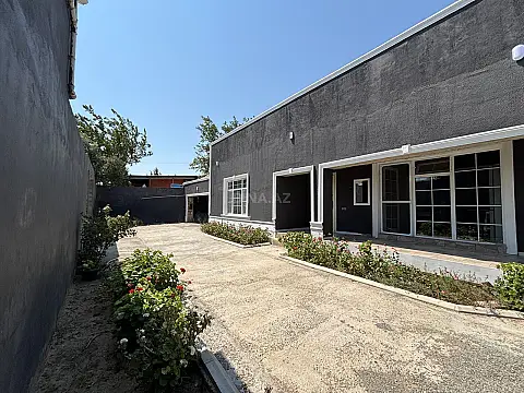 Satılır 4 otaqlı həyət evi 150 m²