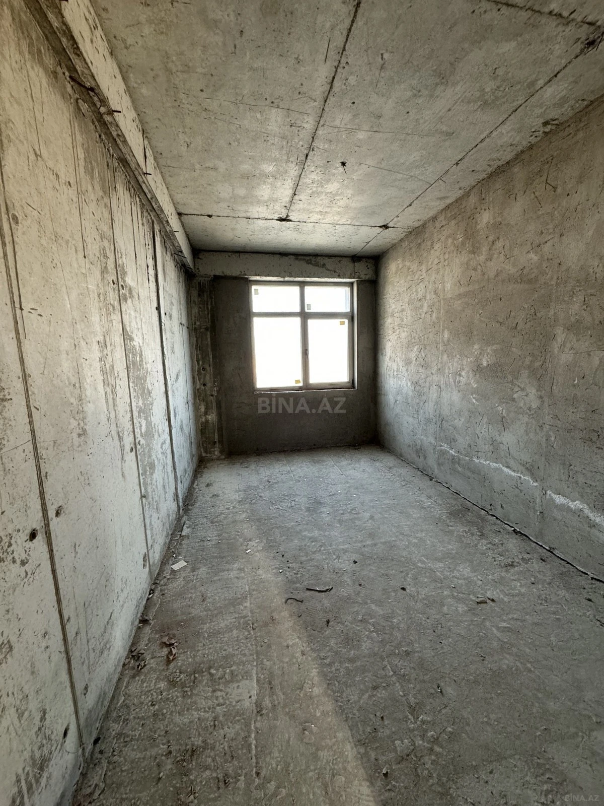 Satılır 3 otaqlı mənzil 135 m²