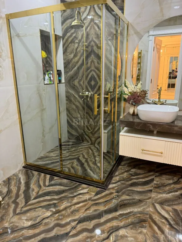 Satılır 3 otaqlı mənzil 181 m²