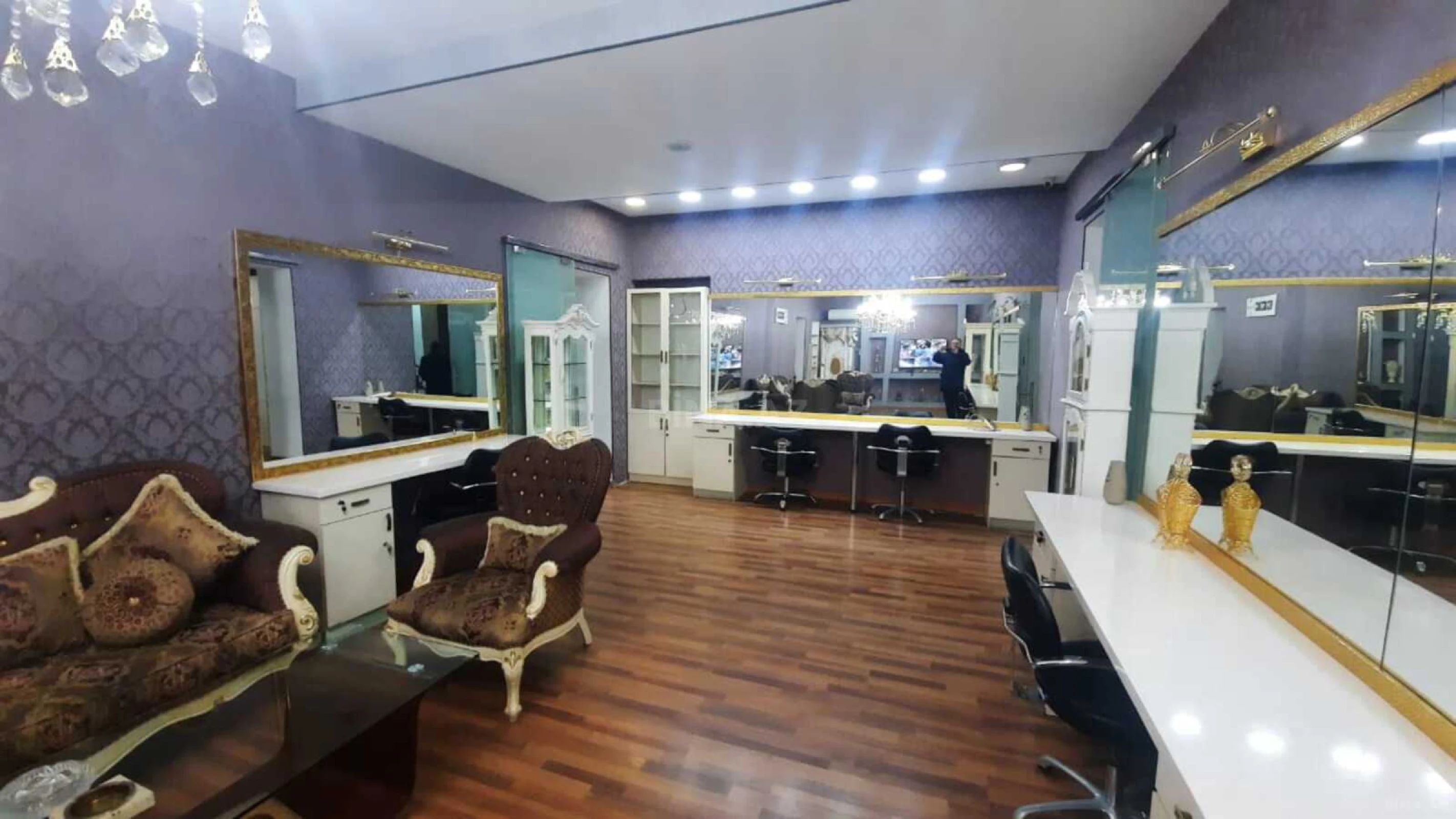 Satılır obyekt 54 m²