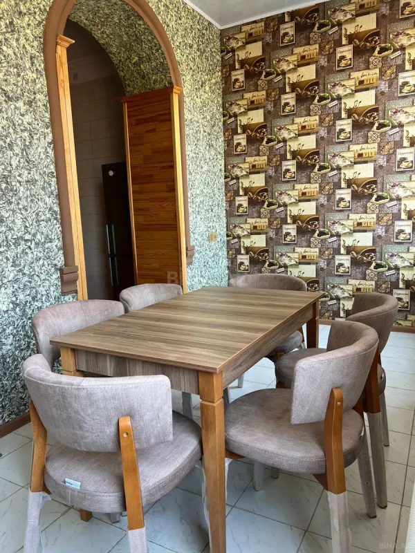 Kirayə verilir 6 otaqlı həyət evi 600 m²