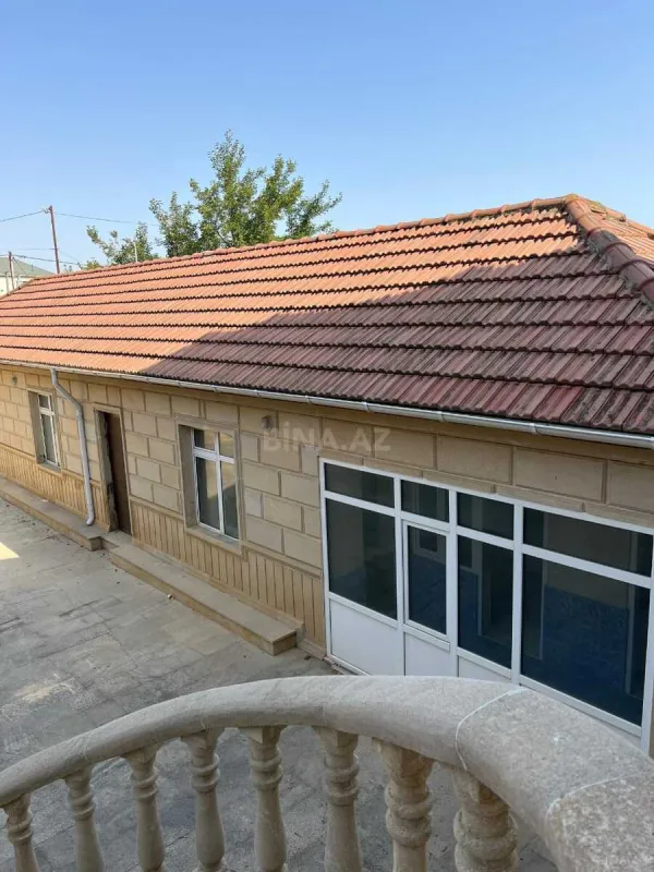 Kirayə verilir 6 otaqlı həyət evi 600 m²