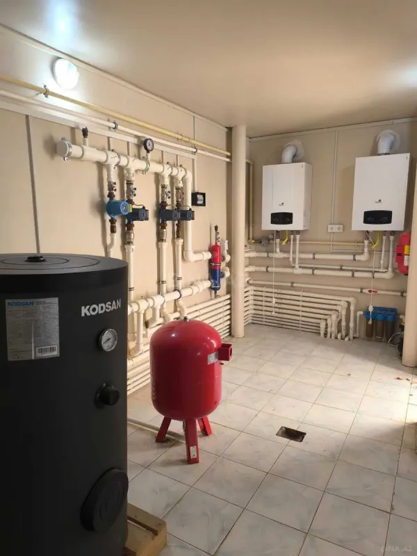 Kirayə verilir 6 otaqlı həyət evi 600 m²