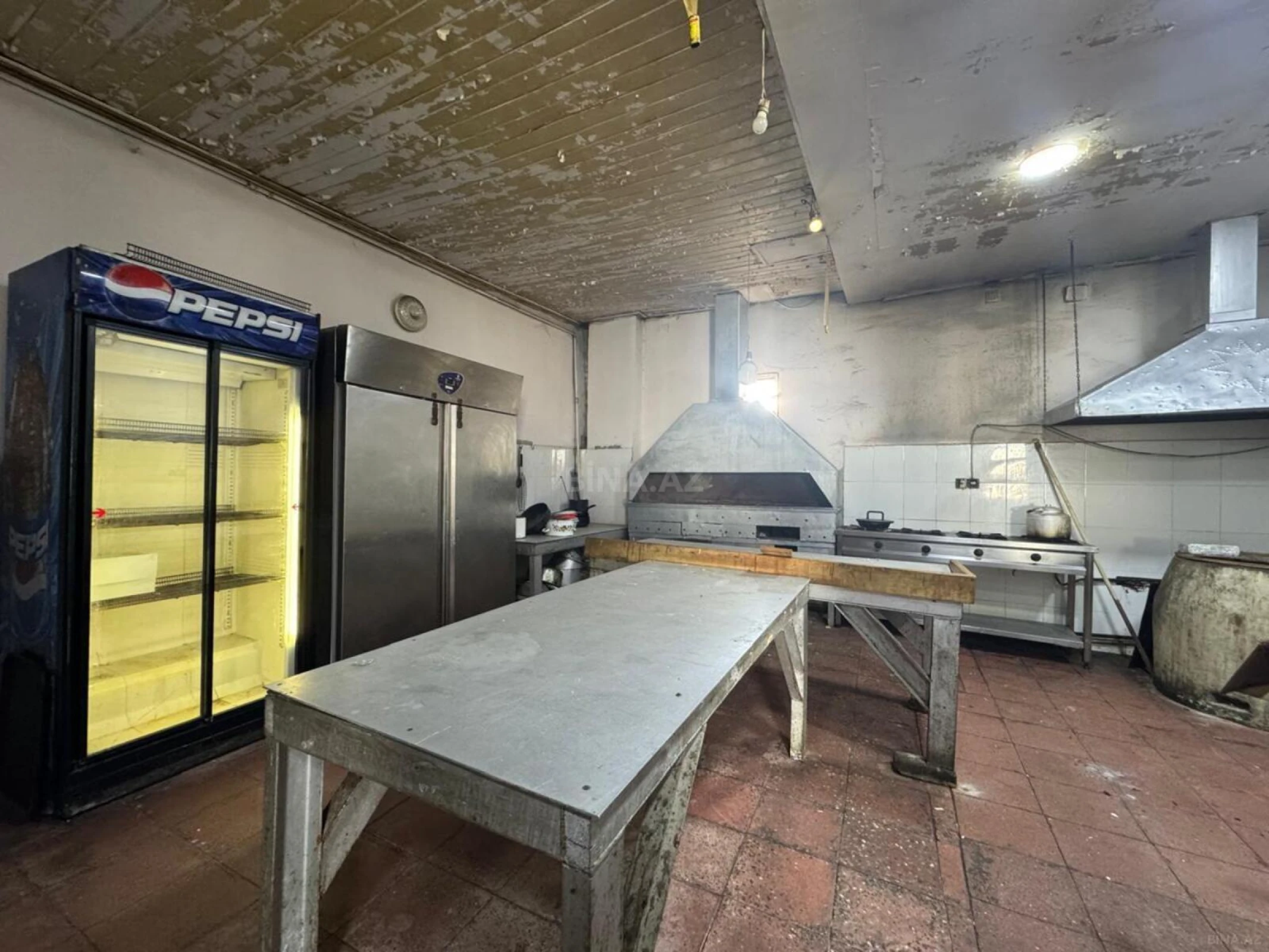 Kirayə verilir obyekt 1200 m²