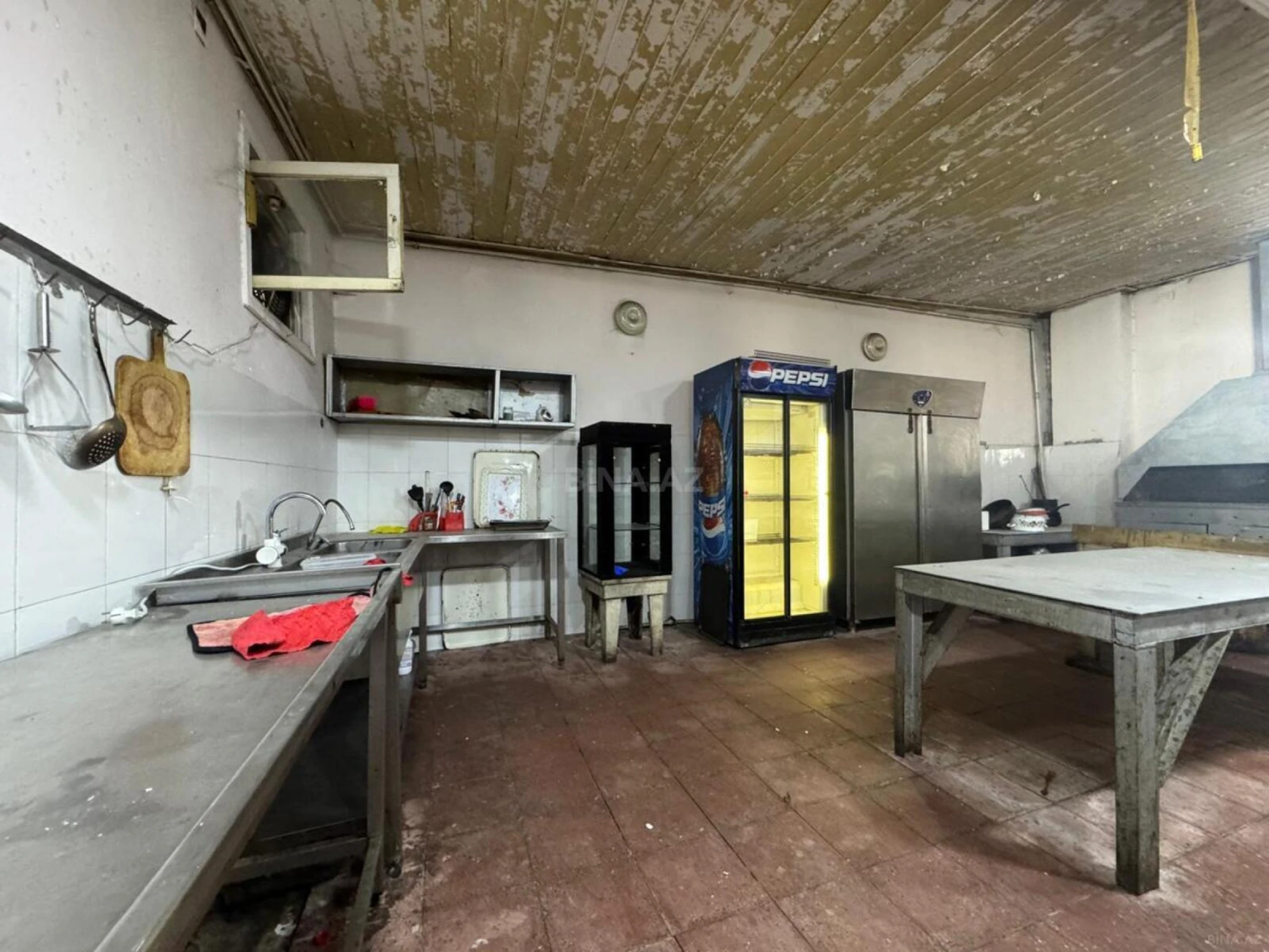 Kirayə verilir obyekt 1200 m²