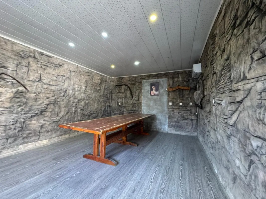 Kirayə verilir obyekt 1200 m²