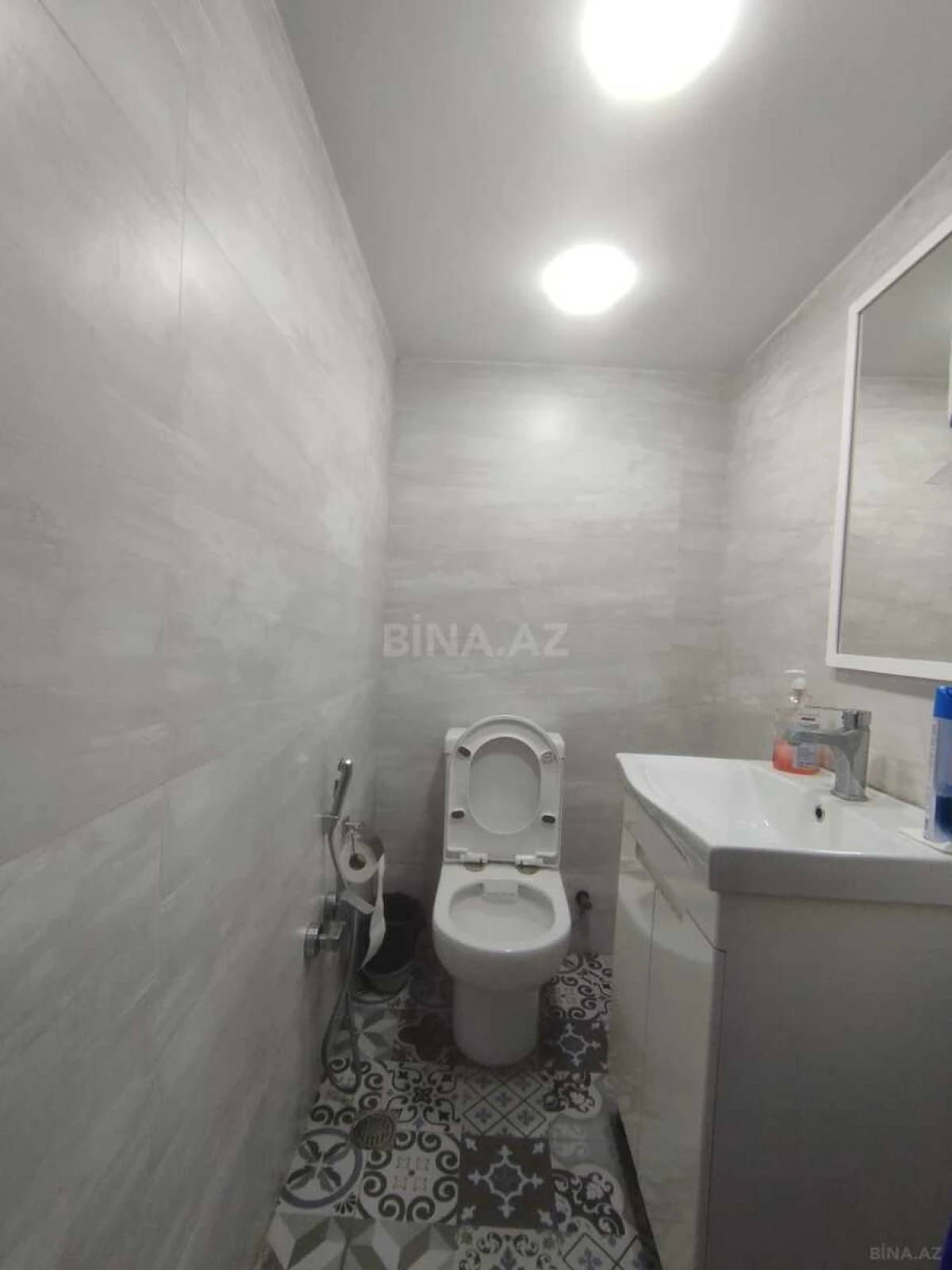 Kirayə verilir 4 otaqlı ofis 145 m²