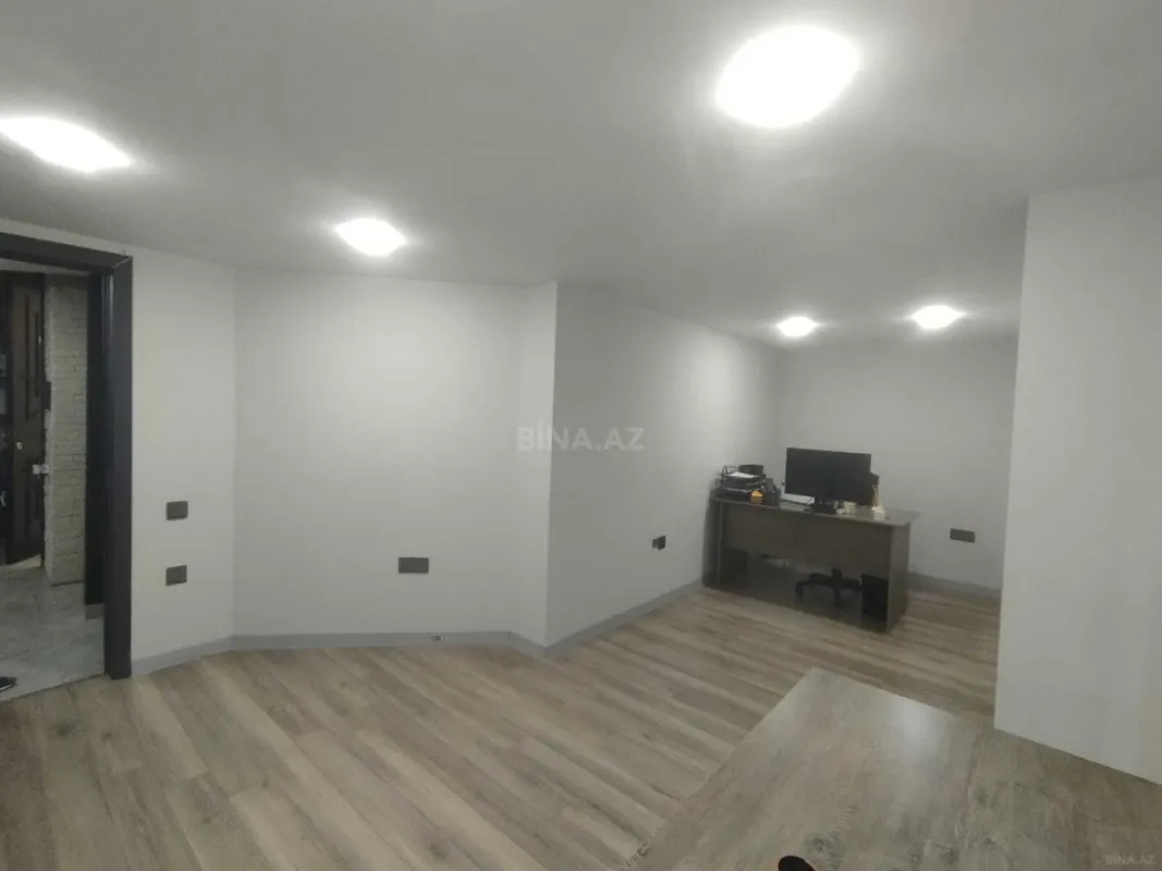 Kirayə verilir 4 otaqlı ofis 145 m²
