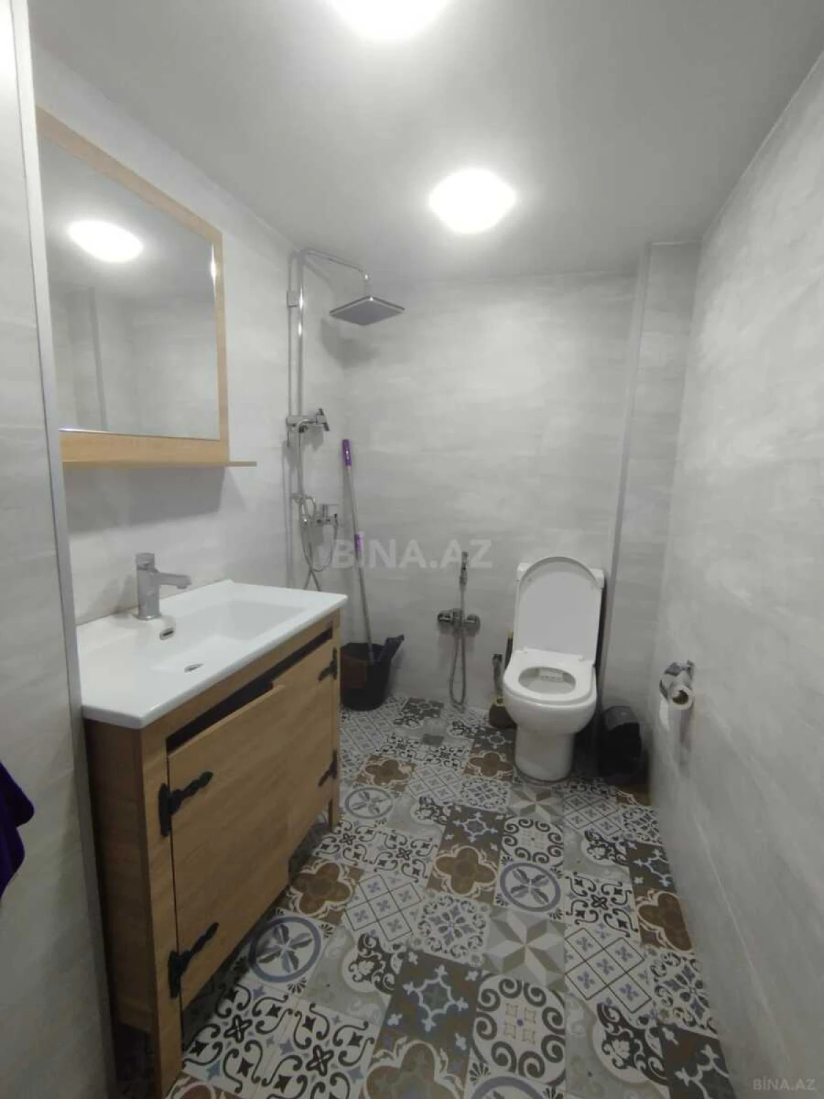 Kirayə verilir 4 otaqlı ofis 145 m²