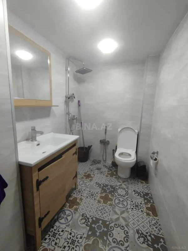 Kirayə verilir 4 otaqlı ofis 145 m²