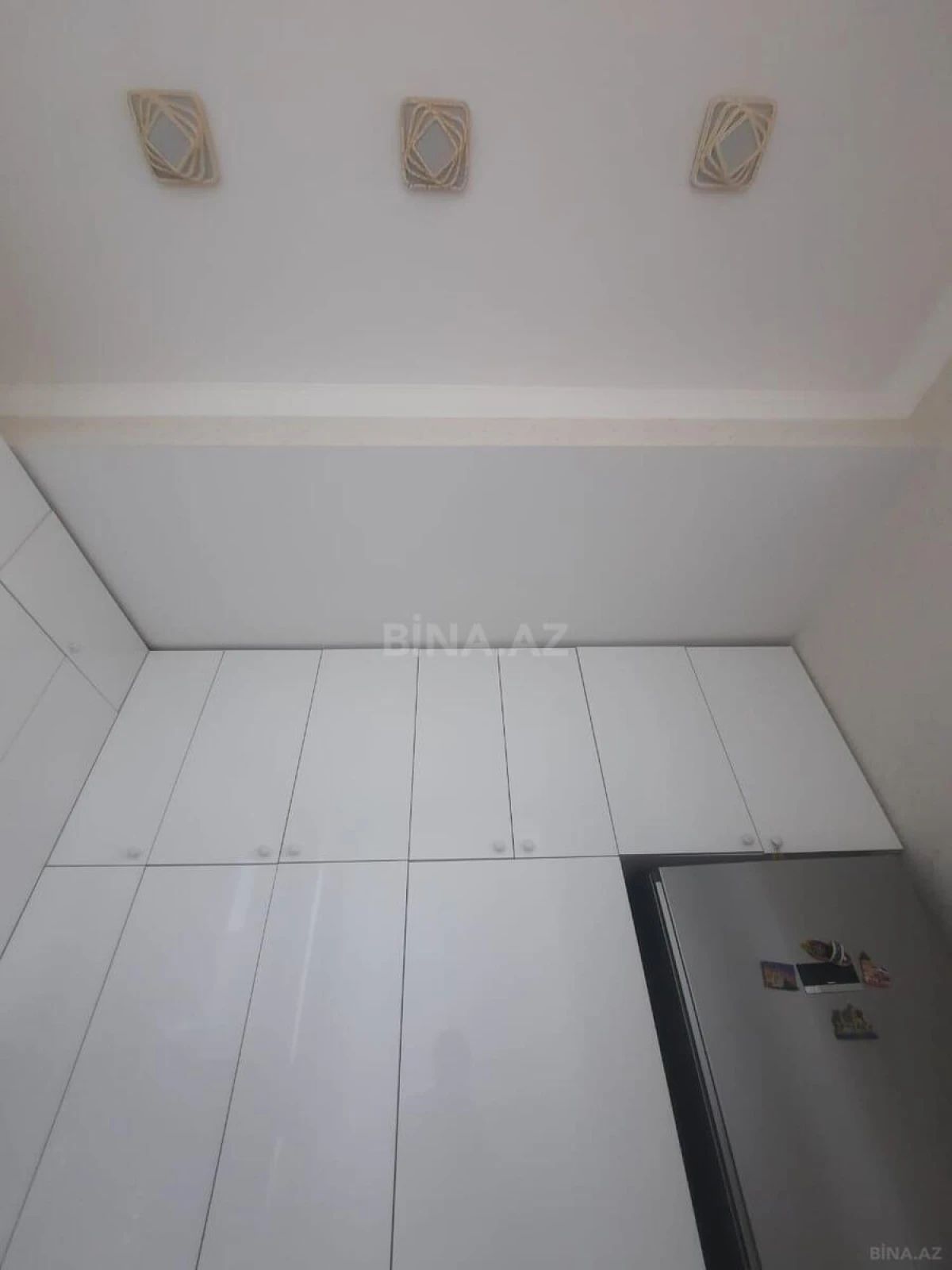 Satılır 4 otaqlı mənzil 102 m²