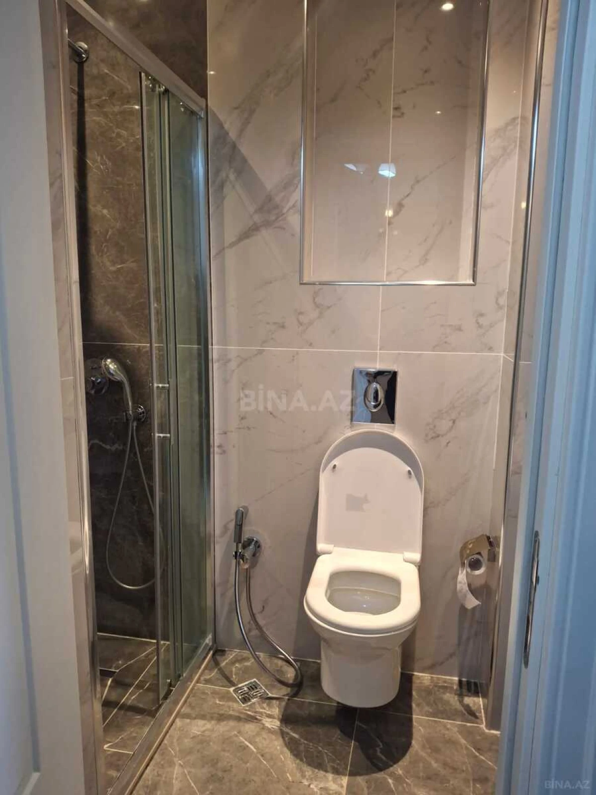 Kirayə verilir 2 otaqlı mənzil 45 m²