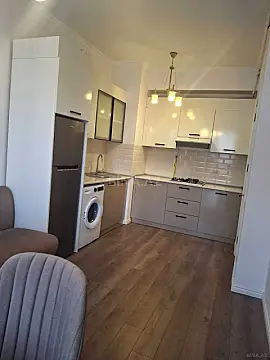 Kirayə verilir 2 otaqlı mənzil 45 m²