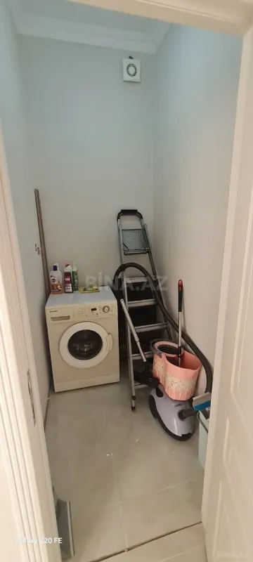 Kirayə verilir 2 otaqlı mənzil 96 m²