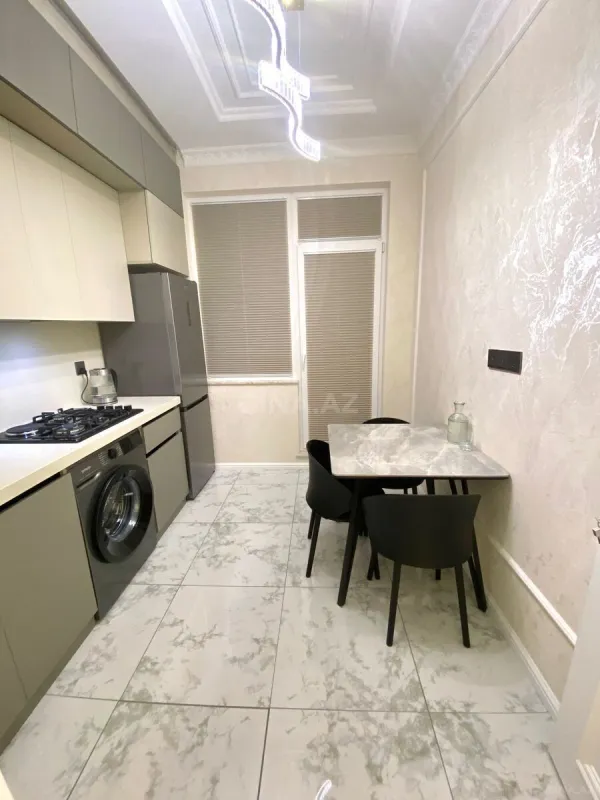 Satılır 2 otaqlı mənzil 53 m²