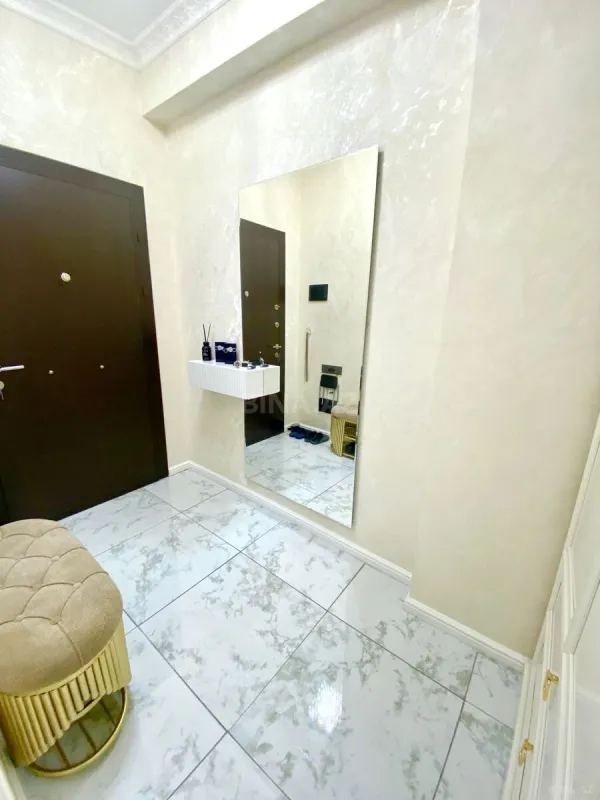 Satılır 2 otaqlı mənzil 53 m²