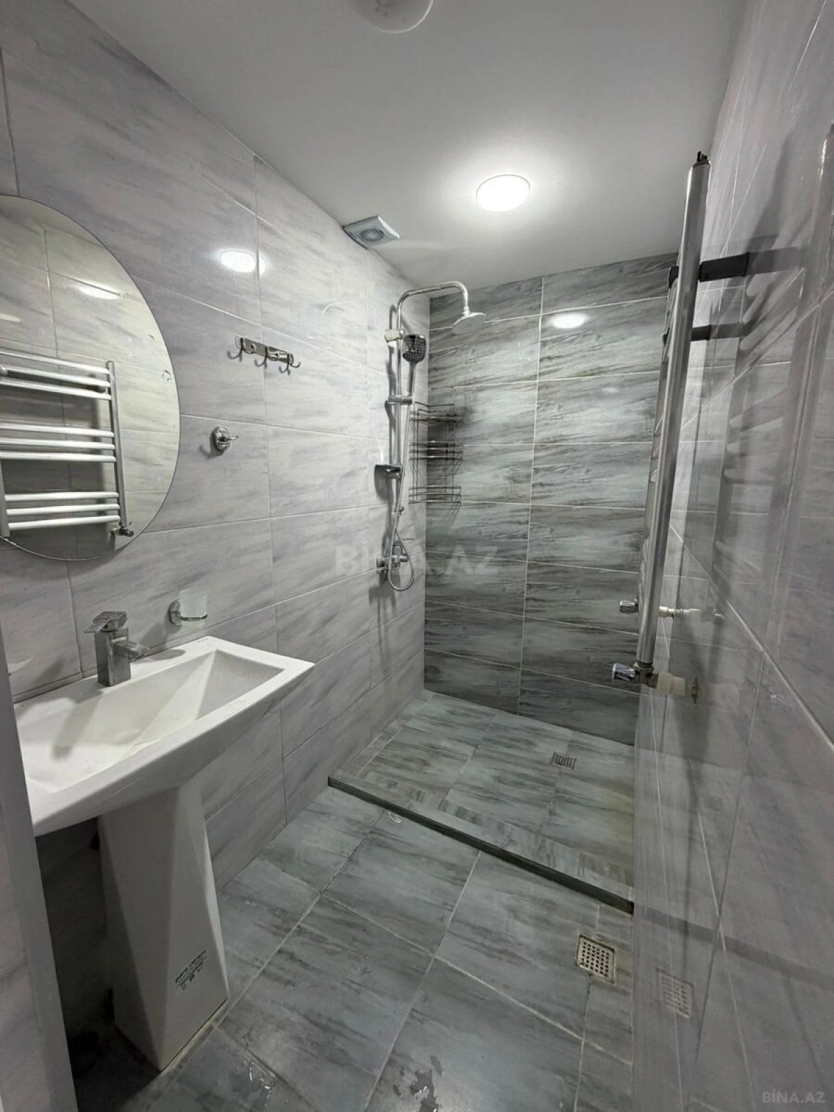 Kirayə verilir 3 otaqlı mənzil 99 m²