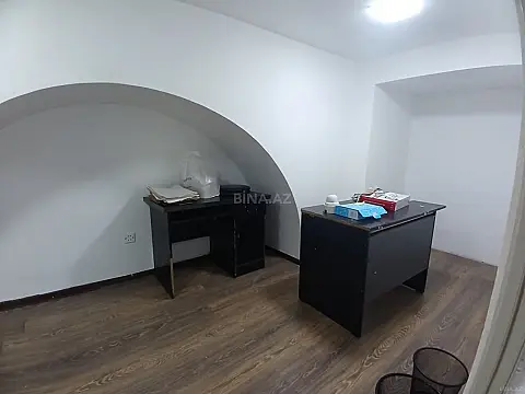 Kirayə verilir 2 otaqlı ofis 60 m²
