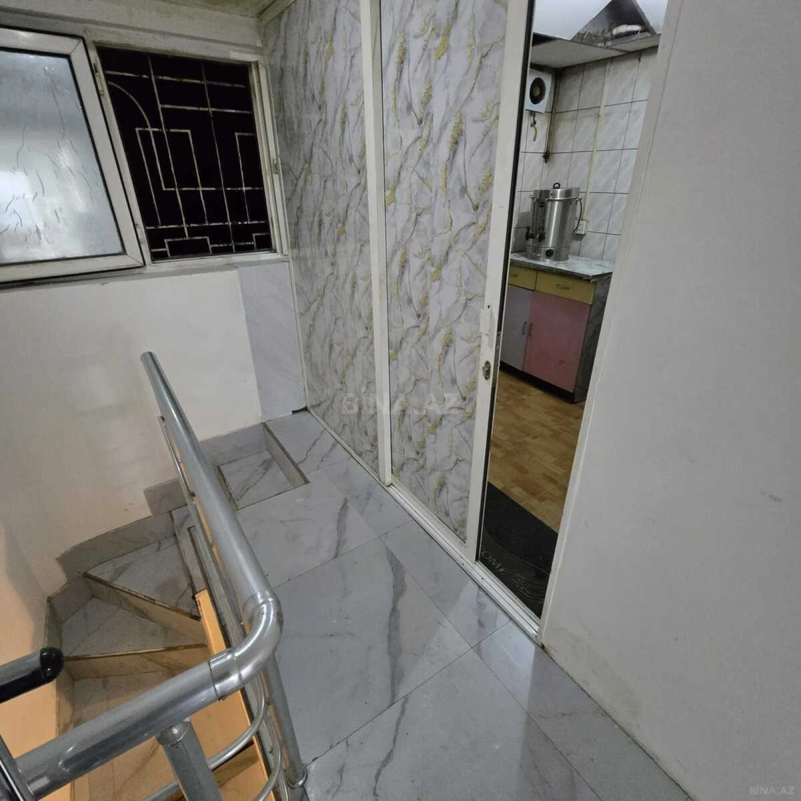 Kirayə verilir 2 otaqlı ofis 60 m²