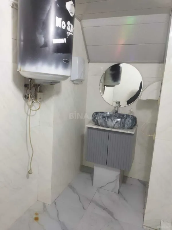 Kirayə verilir 2 otaqlı ofis 60 m²