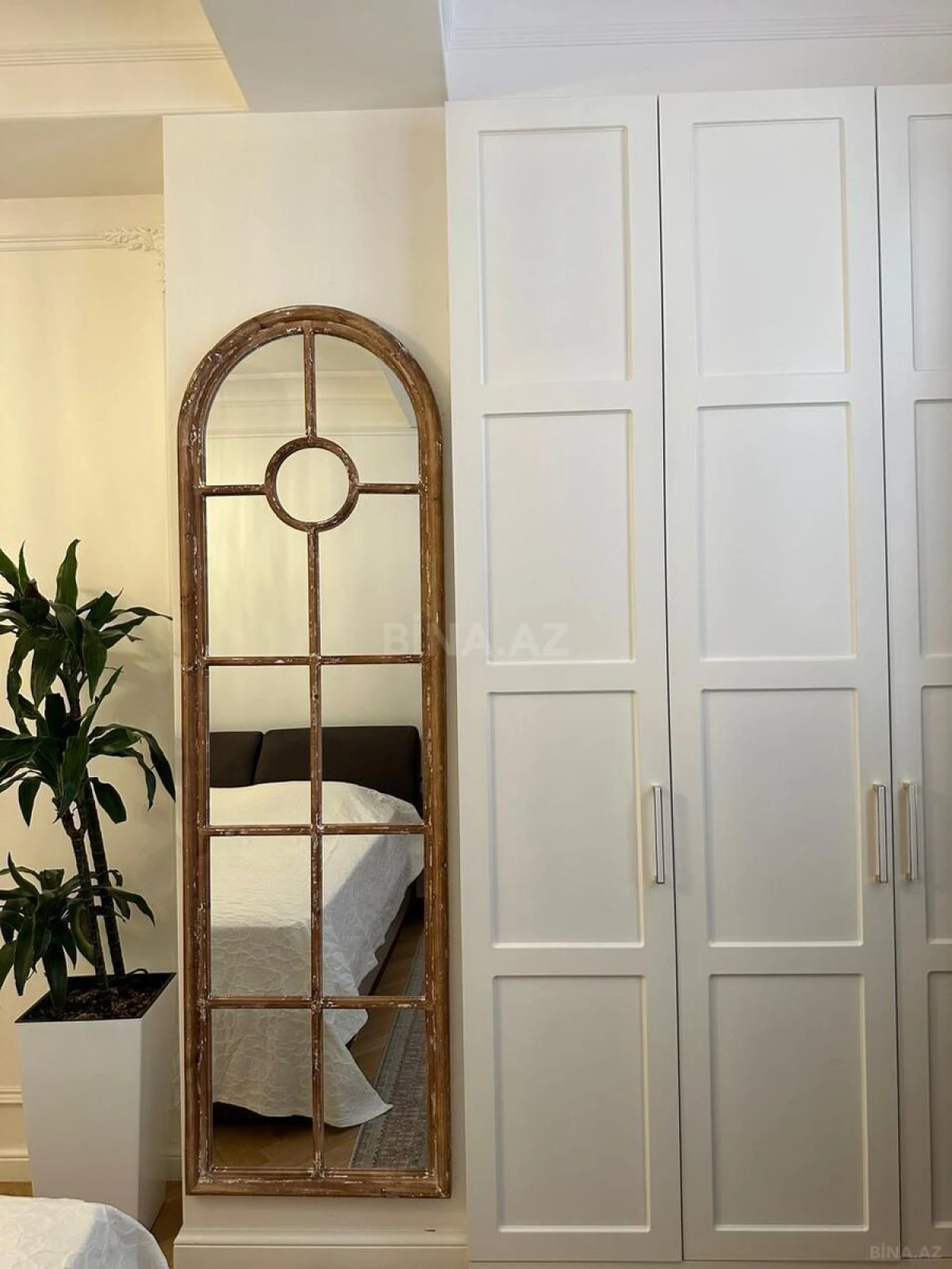 Satılır 3 otaqlı mənzil 110 m²