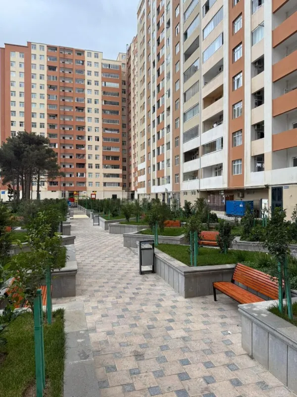 Satılır 3 otaqlı mənzil 110 m²