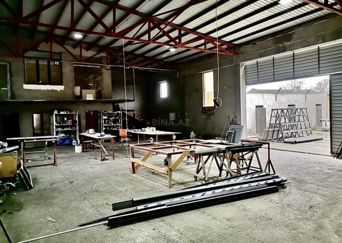 Satılır obyekt 340 m²