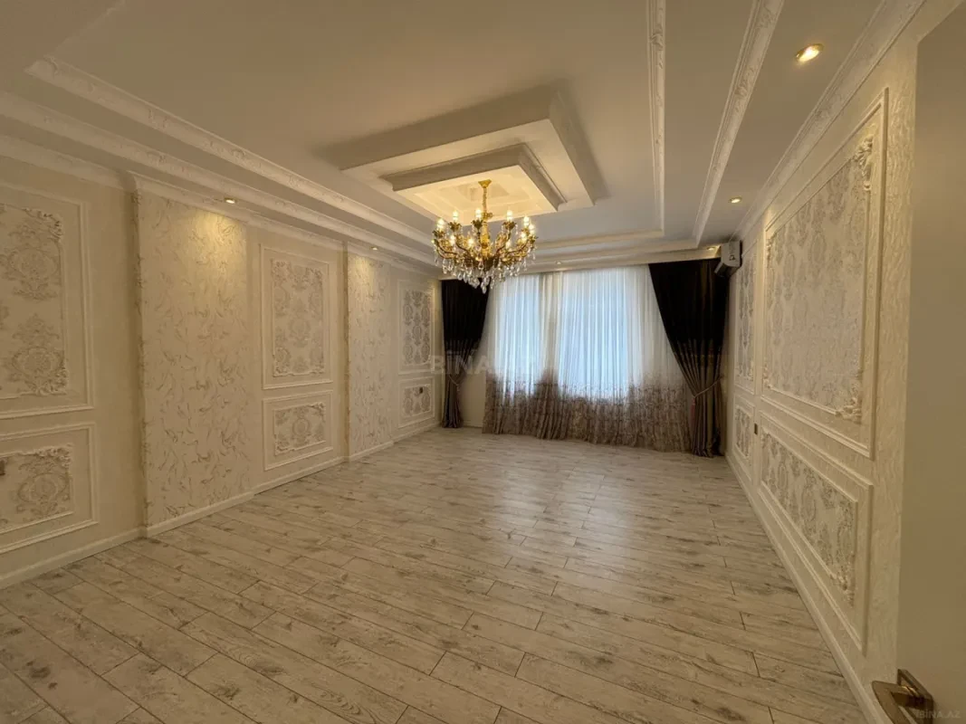 Satılır 3 otaqlı mənzil 142 m²