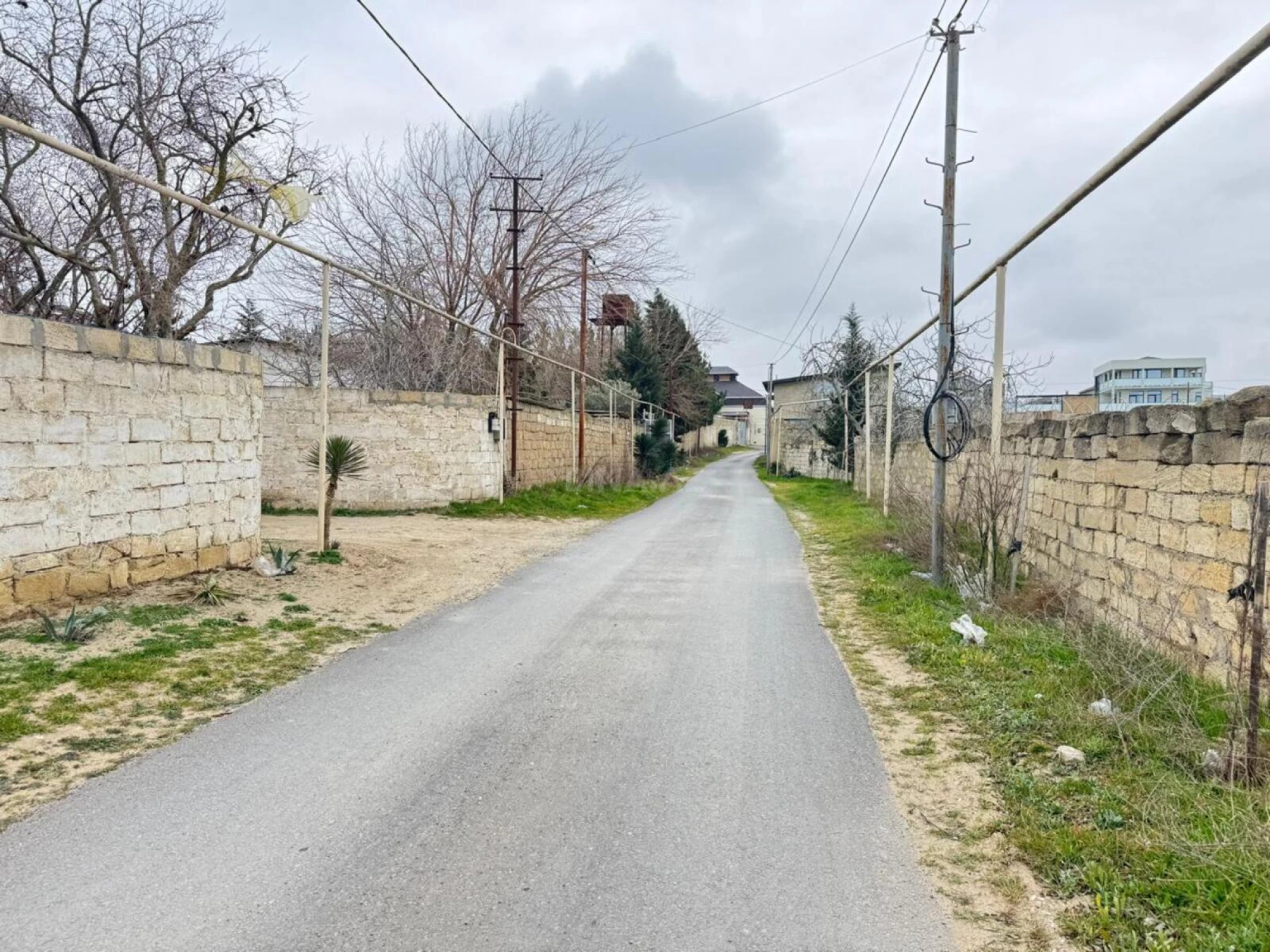 Satılır torpaq sahəsi 12 m²