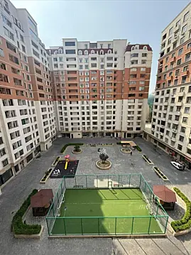 Kirayə verilir 2 otaqlı mənzil 87 m²