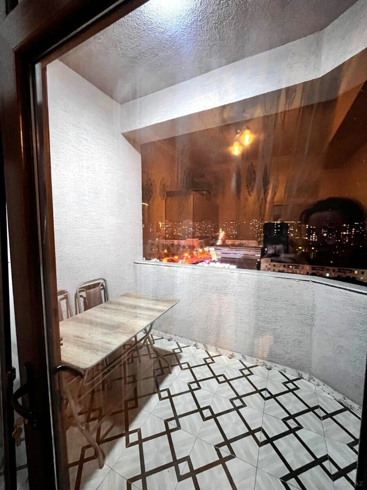 Kirayə verilir 2 otaqlı mənzil 87 m²