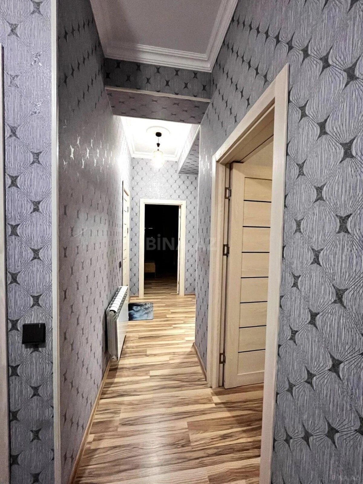 Kirayə verilir 2 otaqlı mənzil 87 m²