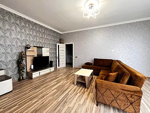 Kirayə verilir 2 otaqlı mənzil 87 m²