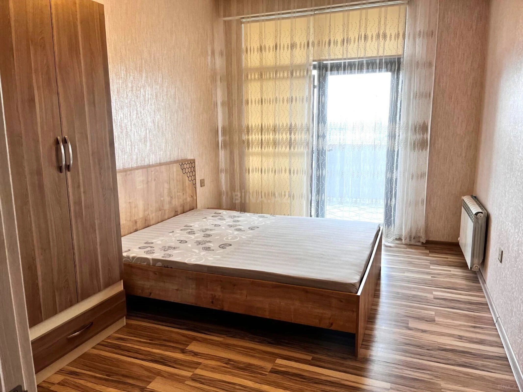 Kirayə verilir 2 otaqlı mənzil 87 m²