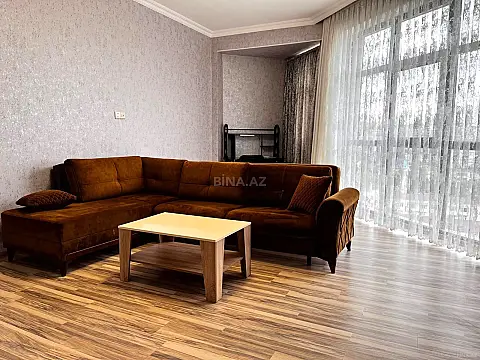 Kirayə verilir 2 otaqlı mənzil 87 m²