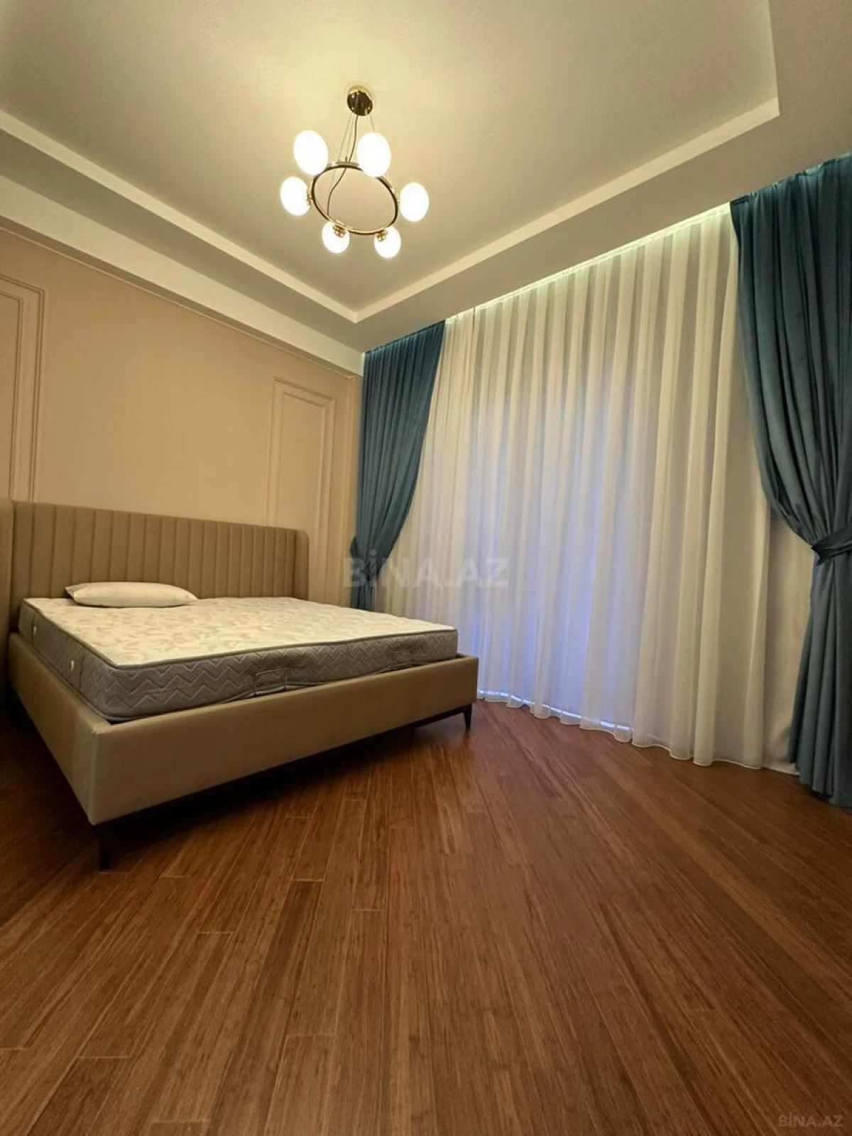Kirayə verilir 3 otaqlı mənzil 104.1 m²