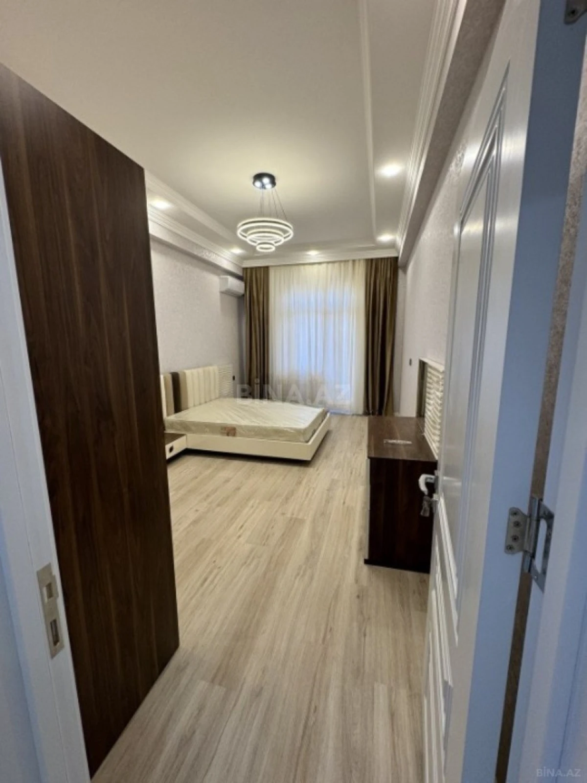Kirayə verilir 3 otaqlı mənzil 100 m²