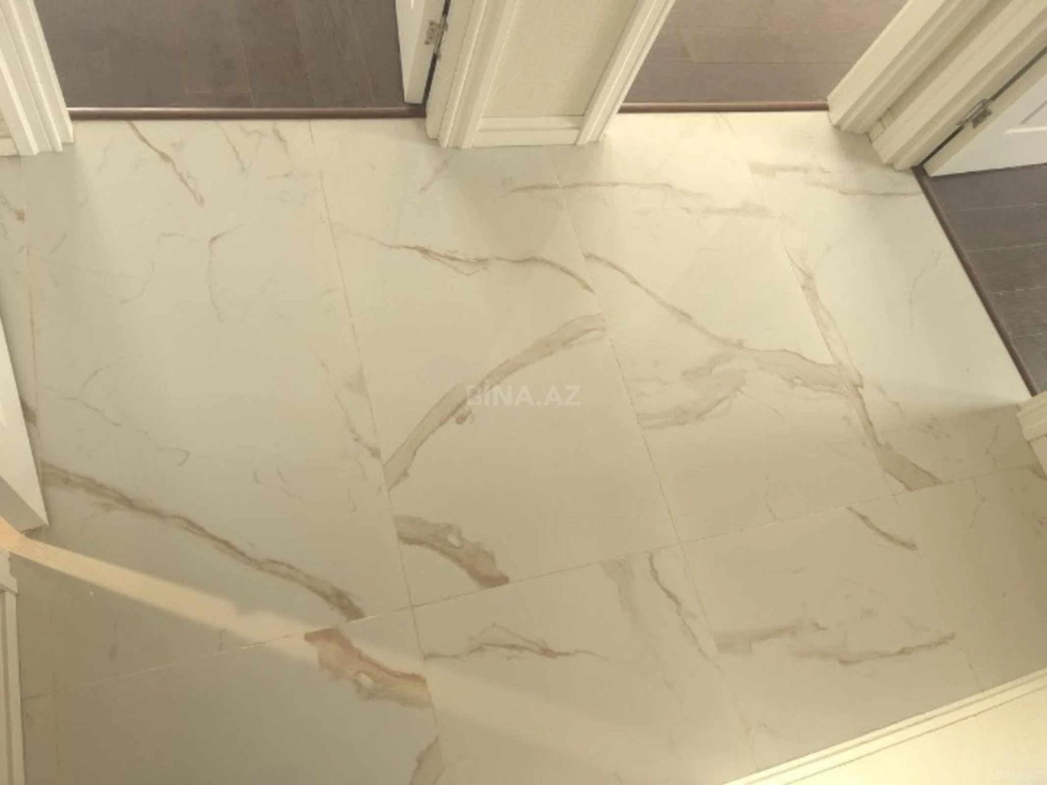 Satılır 2 otaqlı mənzil 52 m²