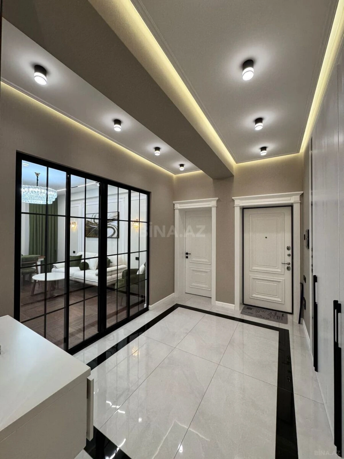 Satılır 2 otaqlı mənzil 86 m²