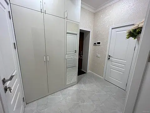 Kirayə verilir 2 otaqlı mənzil 70 m²