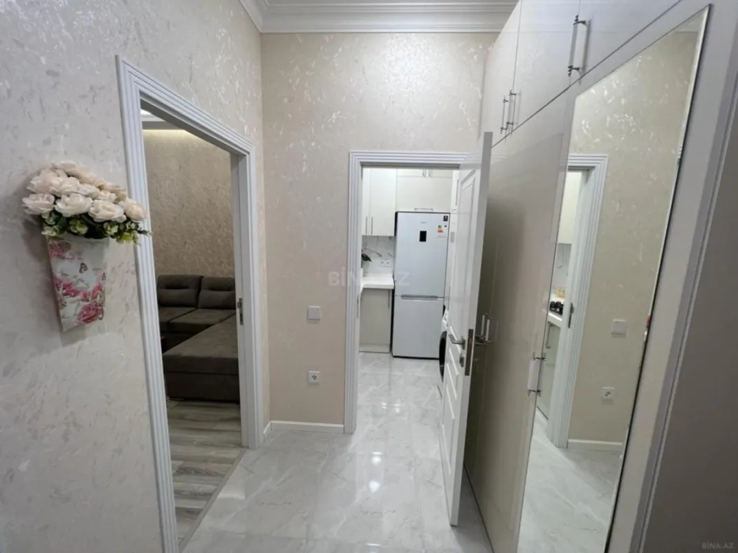 Kirayə verilir 2 otaqlı mənzil 70 m²
